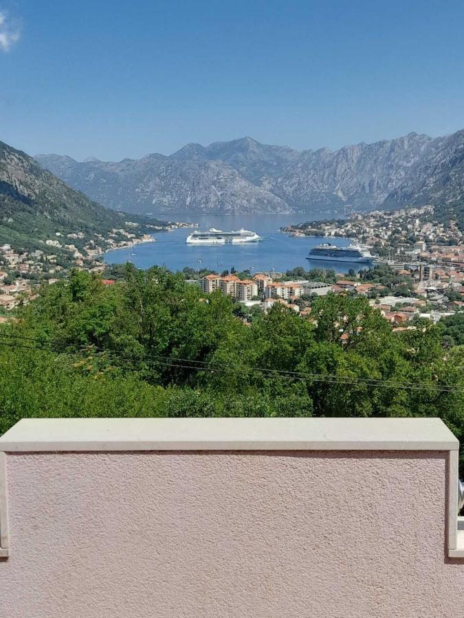 Ferienwohnung Tim Kotor Exterior foto