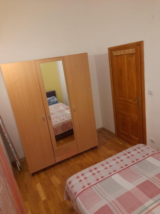 Ferienwohnung Tim Kotor Exterior foto