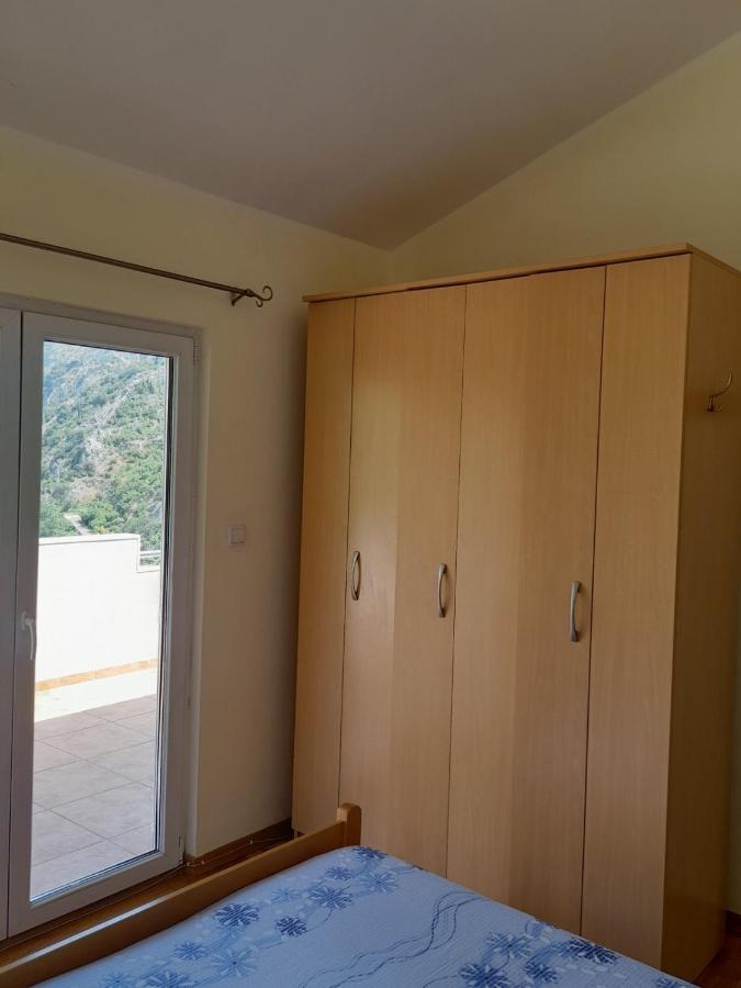 Ferienwohnung Tim Kotor Exterior foto